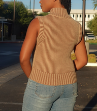 Load image into Gallery viewer, Urban Knitted Sweater Vest(Caramel)