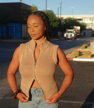 Load image into Gallery viewer, Urban Knitted Sweater Vest(Caramel)