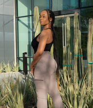 Load image into Gallery viewer, Everyday Flare Cargo Leggings(Truffle)