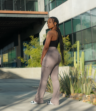 Load image into Gallery viewer, Everyday Flare Cargo Leggings(Truffle)