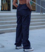 Load image into Gallery viewer, Ready To Roll Cargo Pants(Black)