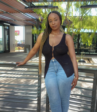 Load image into Gallery viewer, Elevated Knitted Top(Black)