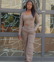 Load image into Gallery viewer, Ready To Roll Cargo Pants(Mocha)
