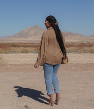 Load image into Gallery viewer, Around The World Button Down Shacket(Caramel)