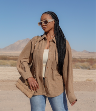 Load image into Gallery viewer, Around The World Button Down Shacket(Caramel)