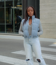 Load image into Gallery viewer, East Coast Corduroy Puffer Vest(Sky Blue)