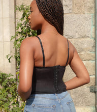 Load image into Gallery viewer, Brielle 3D Butterfly Mesh Top(Black)