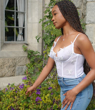 Load image into Gallery viewer, Brielle 3D Butterfly Mesh Top(White)