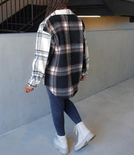 Load image into Gallery viewer, Two Sides Shacket(Ivory/Charcoal)