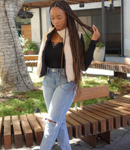 Load image into Gallery viewer, Reversible Puffer Vest(Black/Khaki)