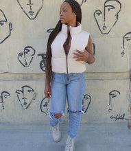 Load image into Gallery viewer, Reversible Puffer Vest(Cocoa/Cream)