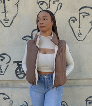 Load image into Gallery viewer, Reversible Puffer Vest(Cocoa/Cream)