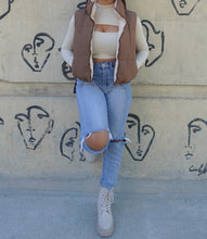 Load image into Gallery viewer, Reversible Puffer Vest(Cocoa/Cream)