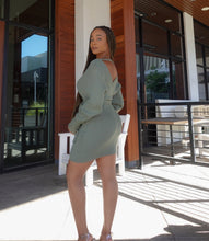 Load image into Gallery viewer, Business Casual Sweater Dress(Green)
