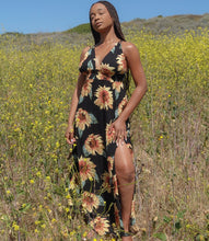 Load image into Gallery viewer, Field Of Gold Sunflower Maxi Dress(Black)
