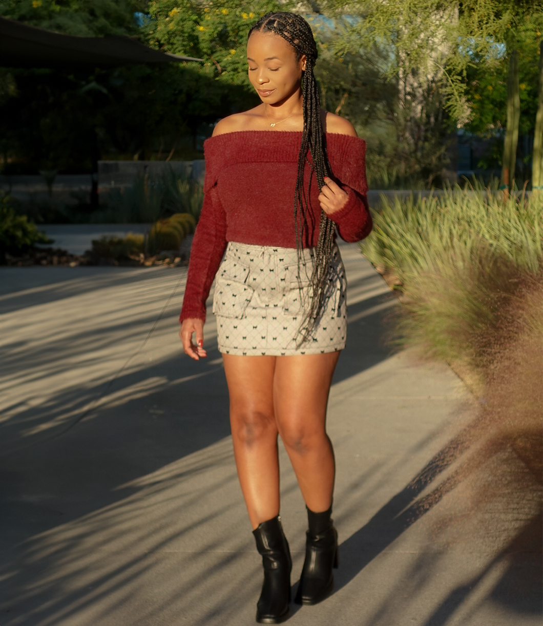 Merlot Muse Off Shoulder Fuzzy Sweater(Merlot)