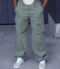 Load image into Gallery viewer, Ready To Roll Cargo Pants(Olive)

