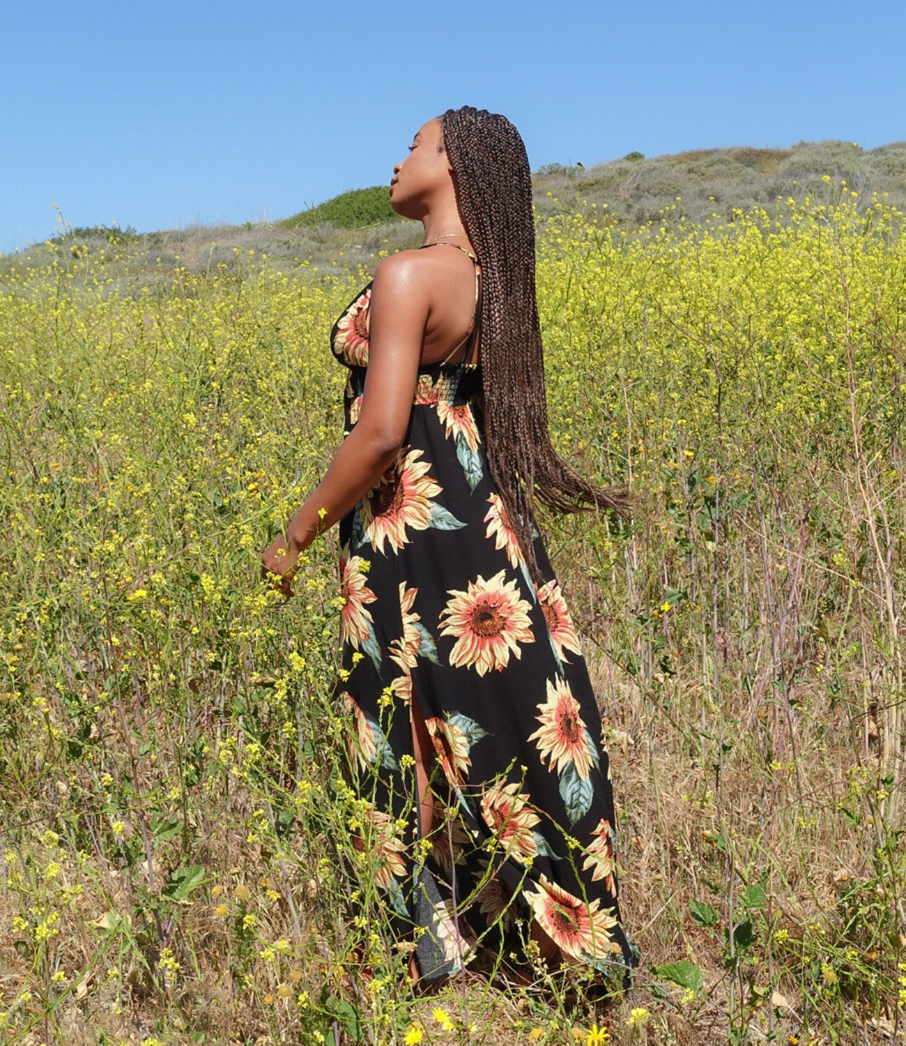 Field Of Gold Sunflower Maxi Dress(Black) MOUNTMARIAH Field Of Gold Sunflower Maxi Dress(Black) MOUNTMARIAH